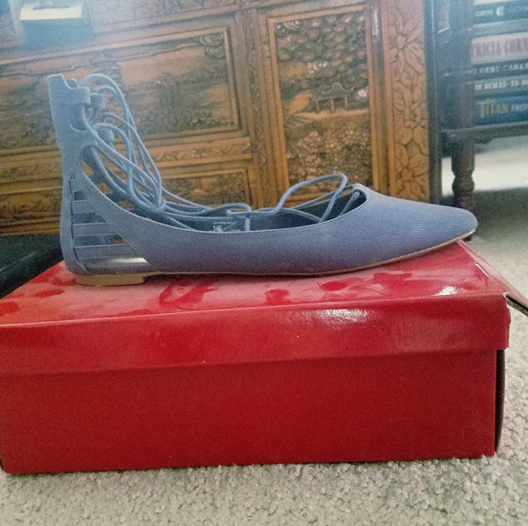 GUESS Drexel lace up flats - Picture 4 of 4